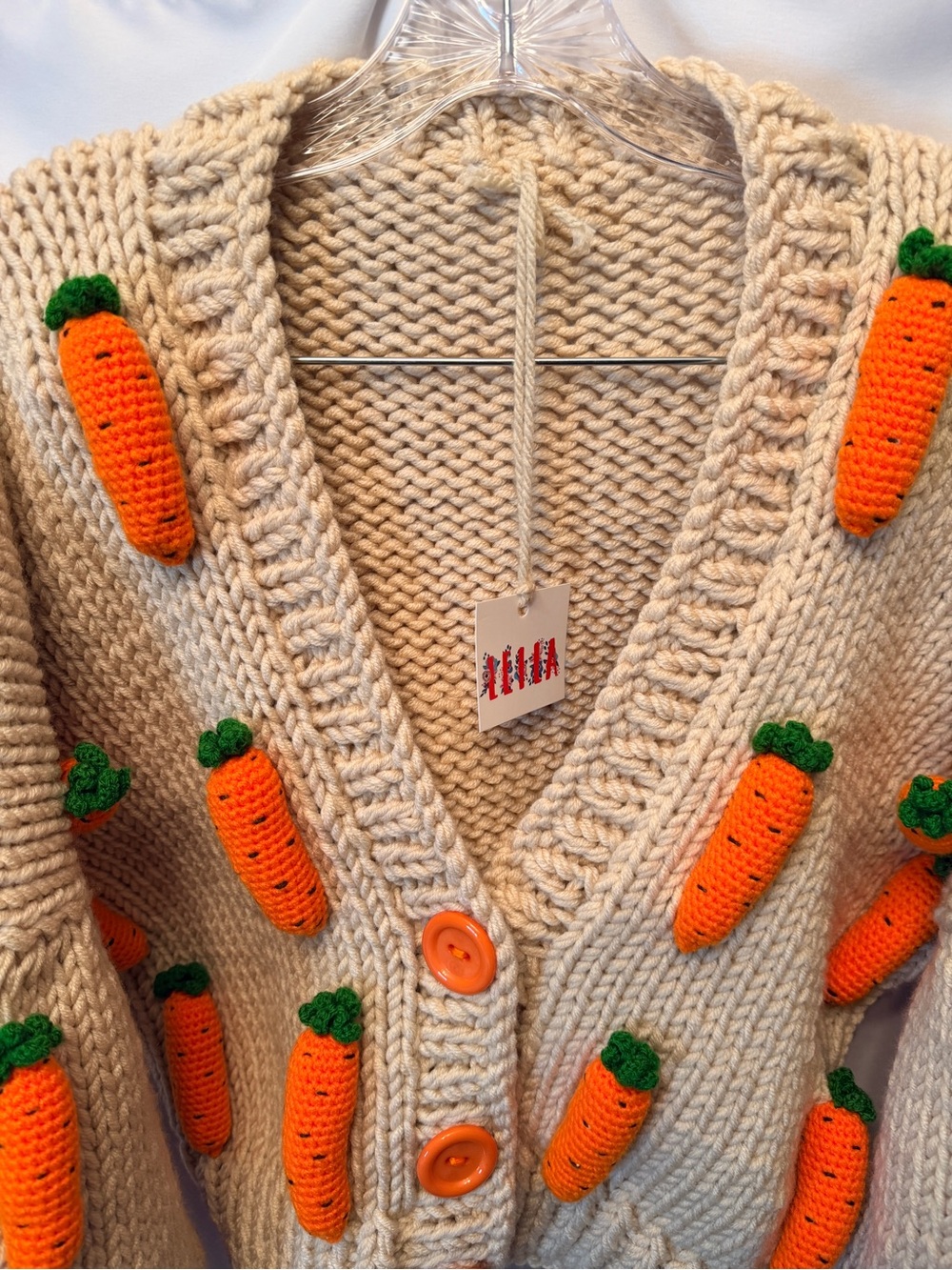 NEW Leilayca Hand Knit Women's M/L Carrot Cardigan 3D Chunky Knit Tan $300 MSRP - Picture 3 of 9